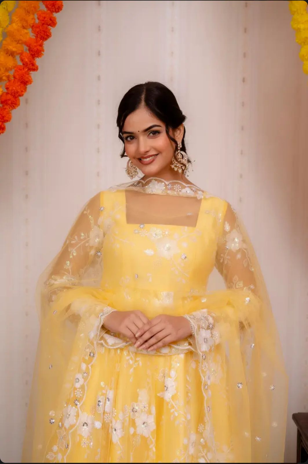 Sunehri Nazakat – Yellow Net Embroidered Anarkali Set