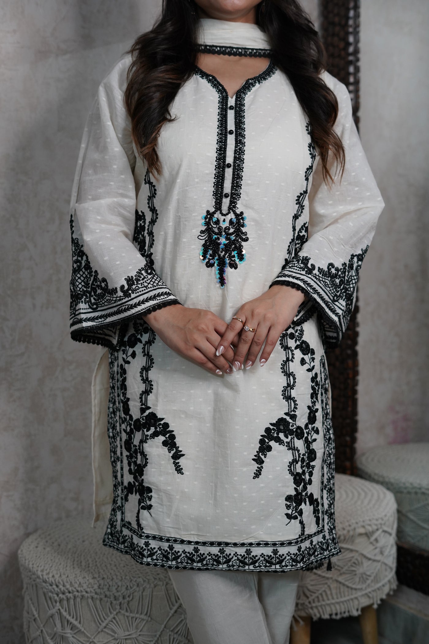 Kashida Kurta Set