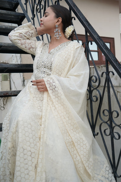 Mehar White Anarkali kurta set