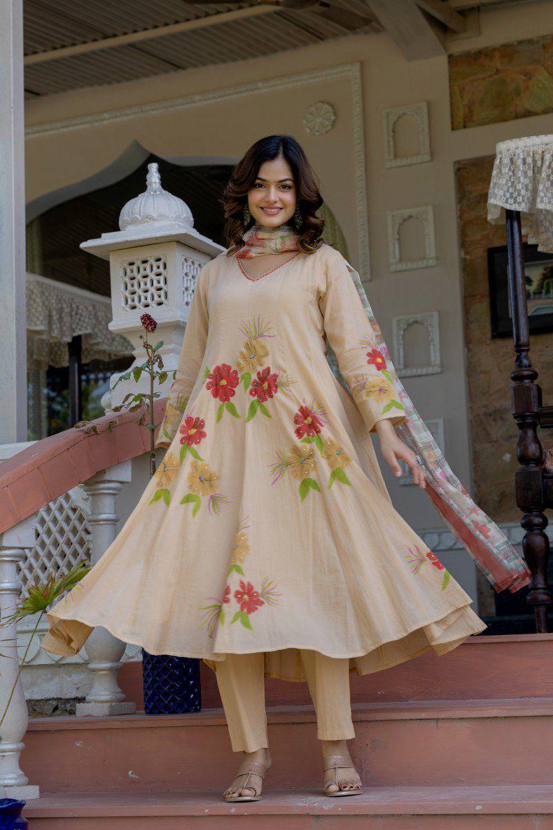 Chitralekha Kurta Set